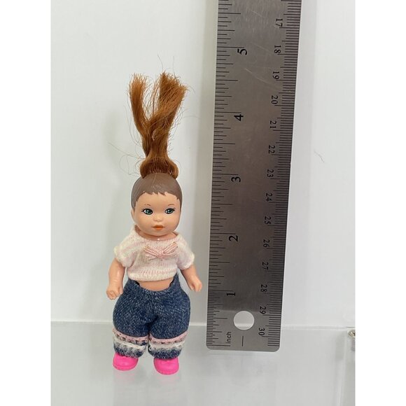 Vintage Happy Family Barbie Krissy Toddler Doll Toy Brown Hair & Denim Pants - Picture 2 of 3